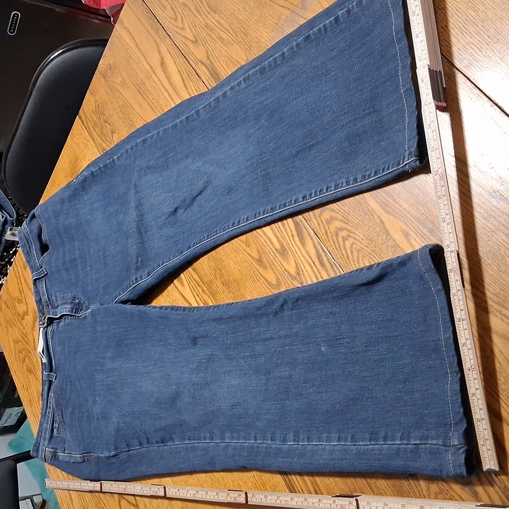 LEVI'S STRAUSS 16M 33 X 32 Jeans Womens BLUE BOOTCUT Preowned Boot Cut CURVY